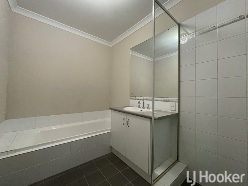 16 Kaalak Lane, Mandurah WA 6210