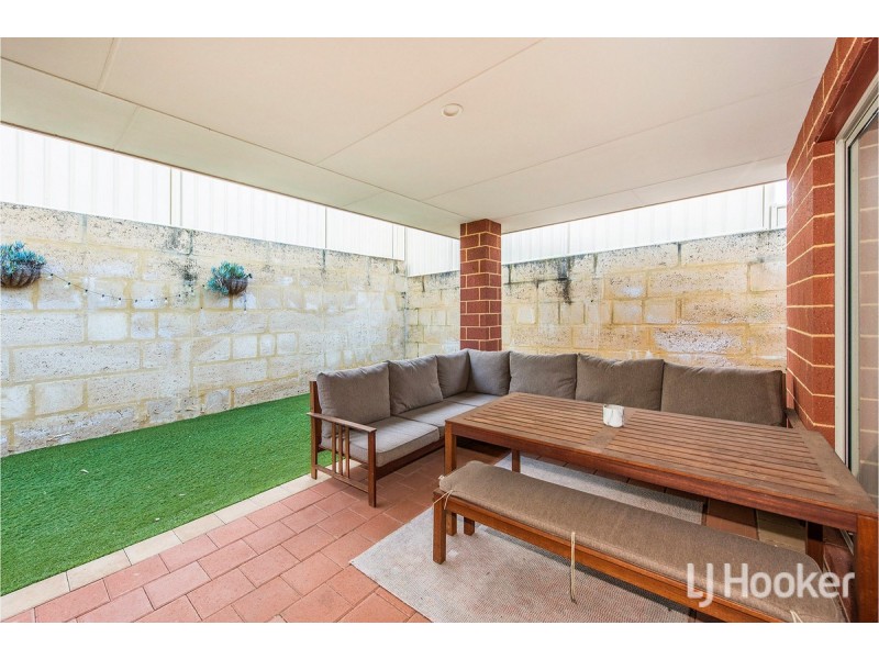 65 Warburton Trail, Lakelands WA 6180