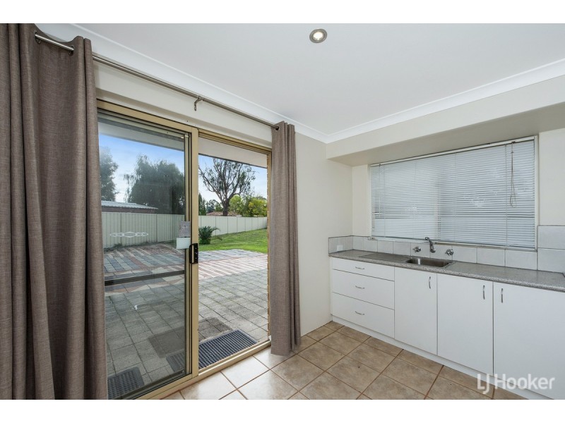 12 Adare Place, Coodanup WA 6210