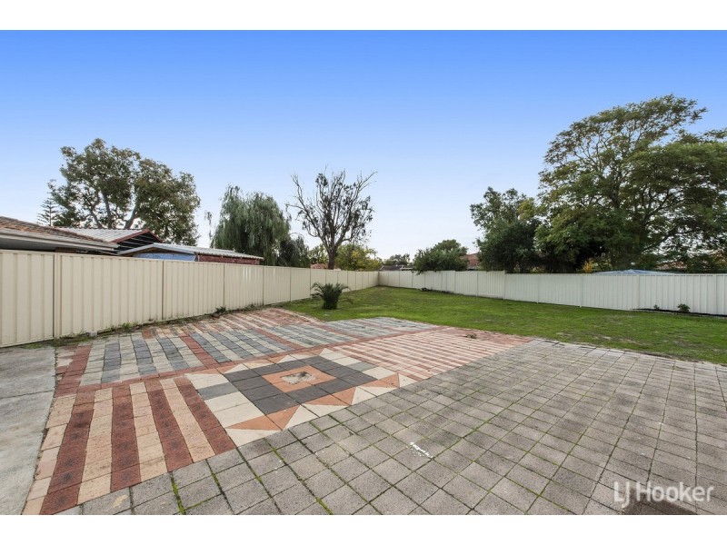 12 Adare Place, Coodanup WA 6210