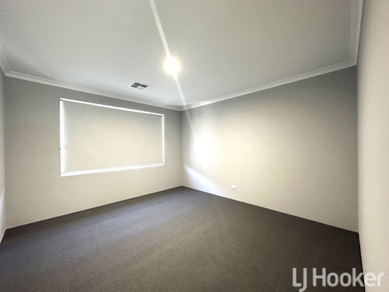 30 Yamarna Road, Golden Bay WA 6174