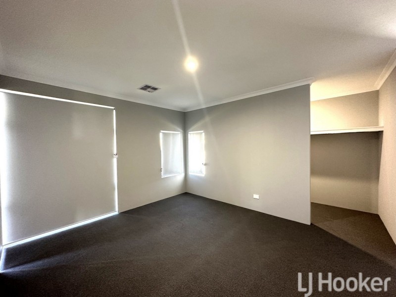 30 Yamarna Road, Golden Bay WA 6174