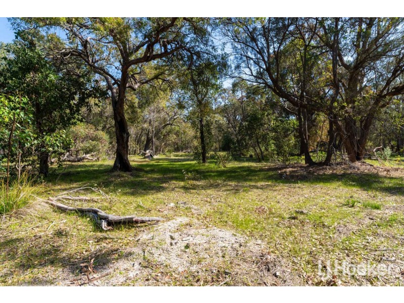 734 Southern Estuary Road, Lake Clifton WA 6215