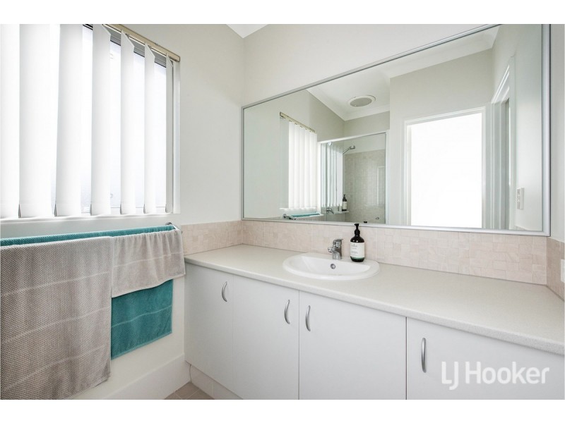 4 Lyttleton Lane, Pinjarra WA 6208