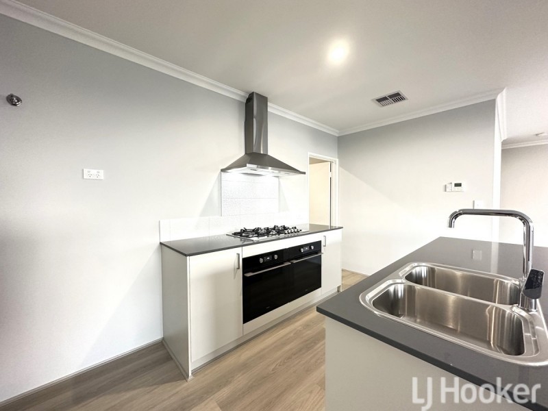 24 Cadmium Street, Karnup WA 6176