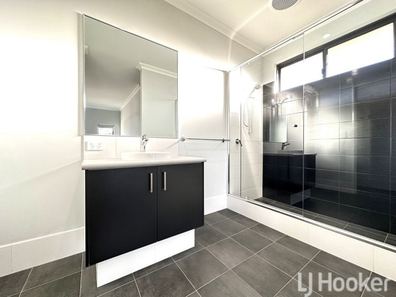 24 Cadmium Street, Karnup WA 6176