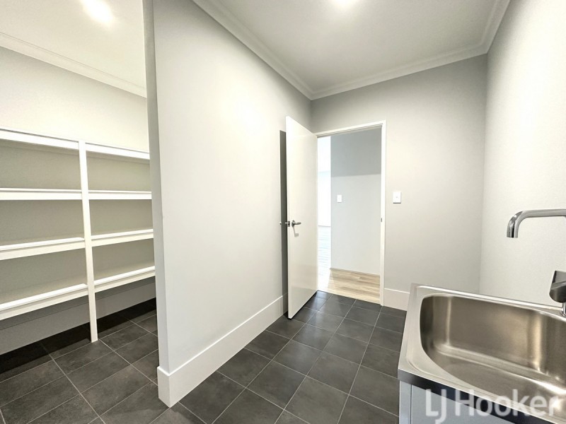 24 Cadmium Street, Karnup WA 6176