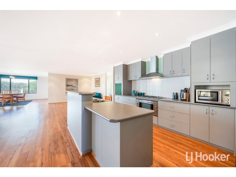 22 McCubbin Loop, Dawesville WA 6211