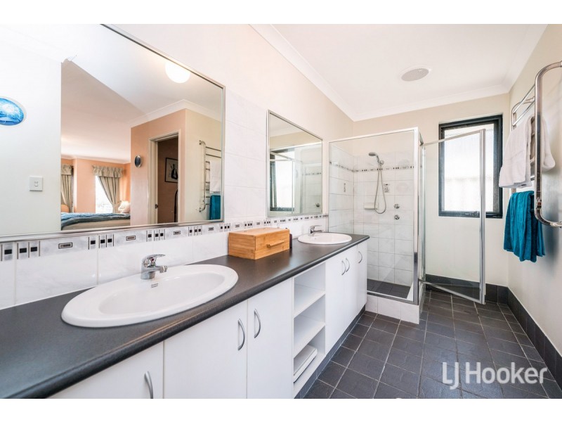 22 McCubbin Loop, Dawesville WA 6211