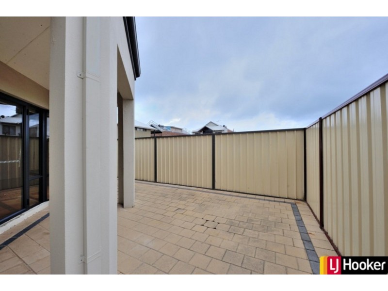 22/68 Hickman Road, Silver Sands WA 6210