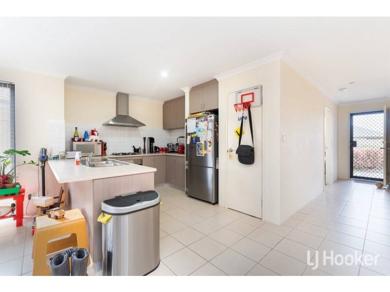 8 Yilberra Drive, Falcon WA 6210