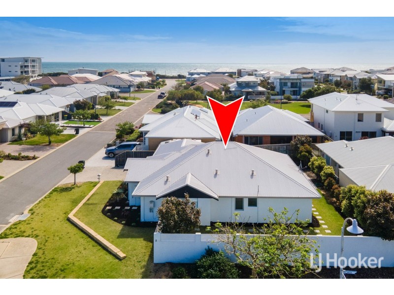 2 Stellaria Avenue, Halls Head WA 6210