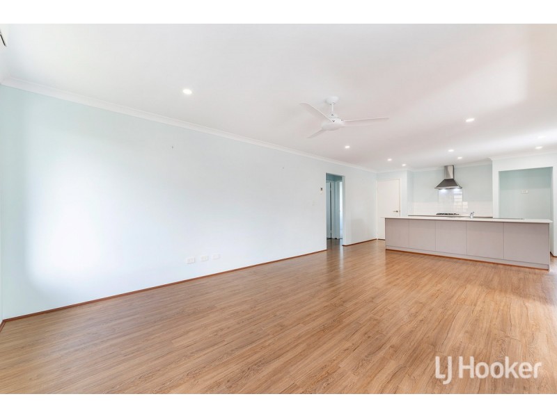 2 Stellaria Avenue, Halls Head WA 6210