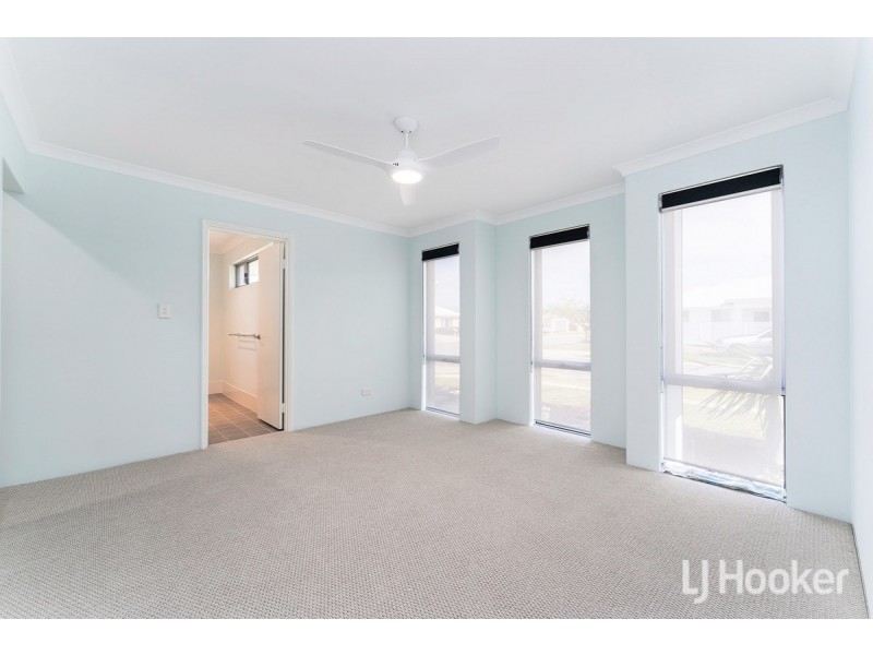 2 Stellaria Avenue, Halls Head WA 6210