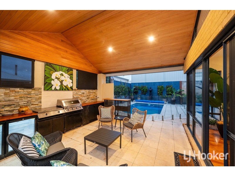 4 Goldsworthy Loop, Dawesville WA 6211
