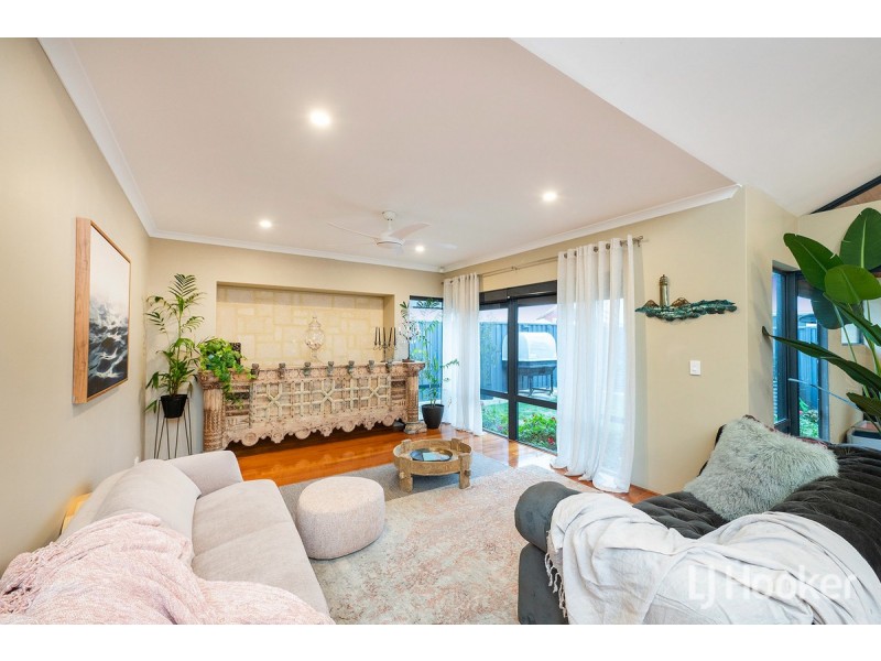 4 Goldsworthy Loop, Dawesville WA 6211