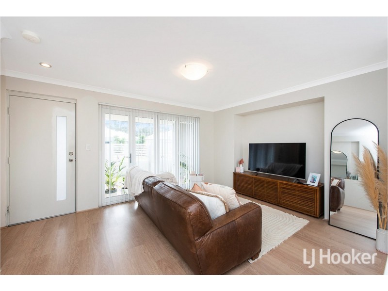 56 Encourage Loop, Dudley Park WA 6210