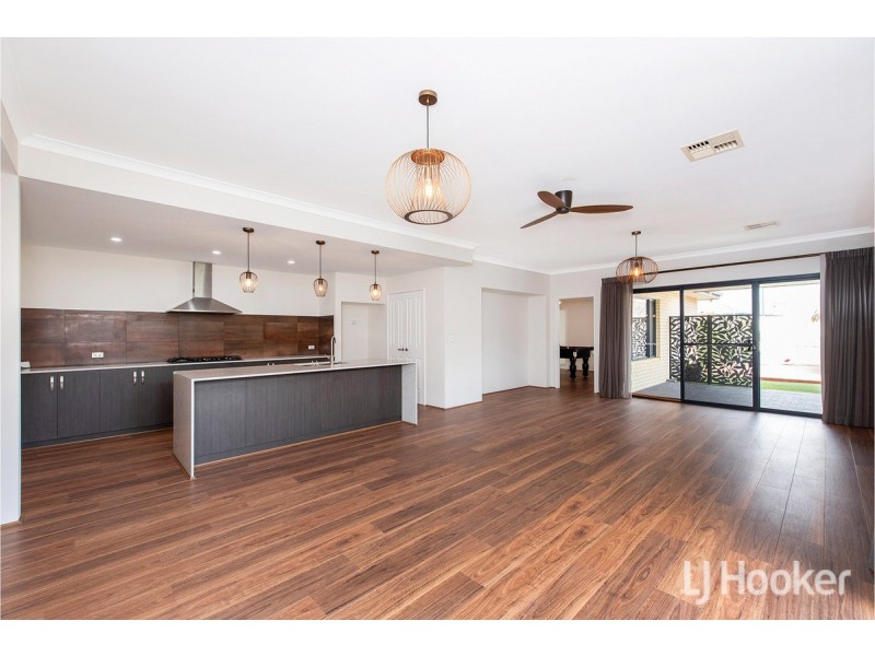 27 Glenbawn Vista, Lakelands WA 6180