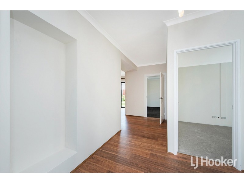 27 Glenbawn Vista, Lakelands WA 6180