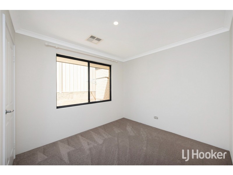 27 Glenbawn Vista, Lakelands WA 6180