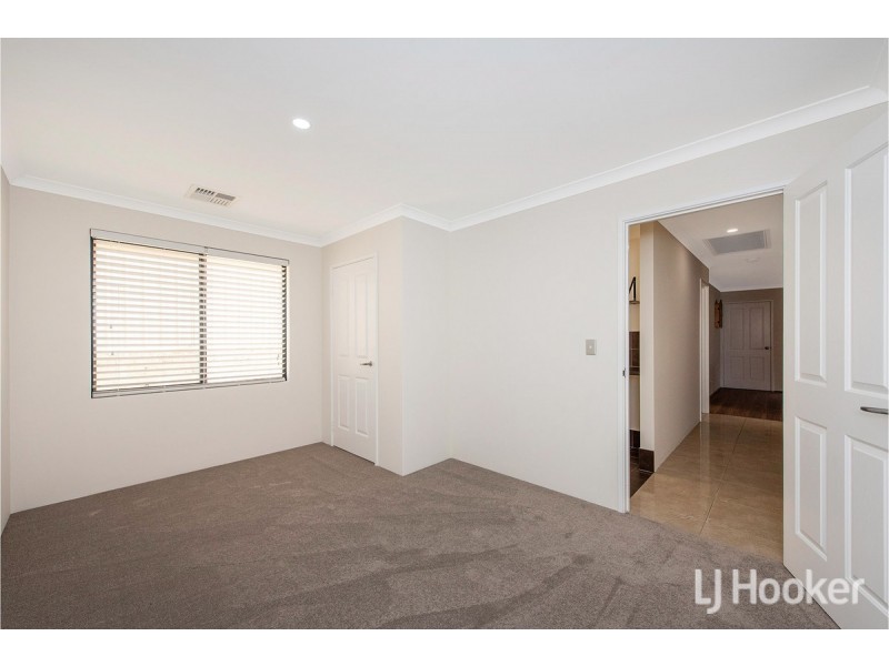 27 Glenbawn Vista, Lakelands WA 6180