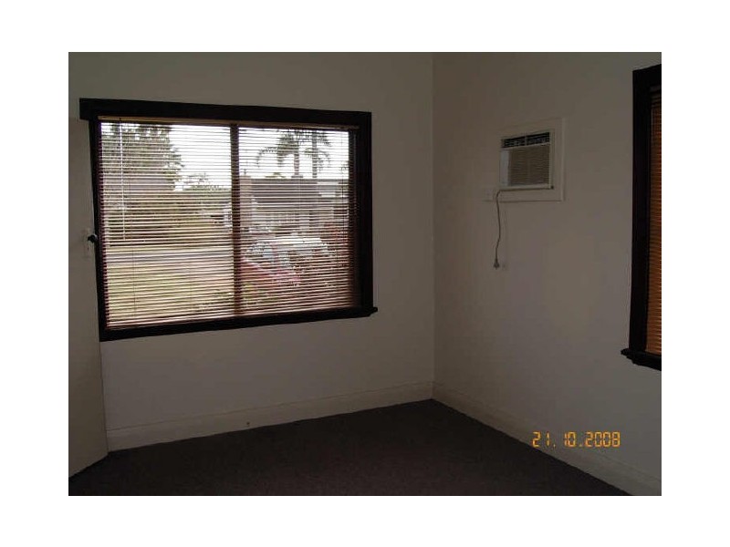 8 Service Street, Mandurah WA 6210