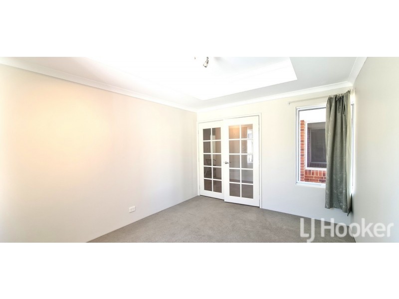 6 Skerne Court, Madora Bay WA 6210