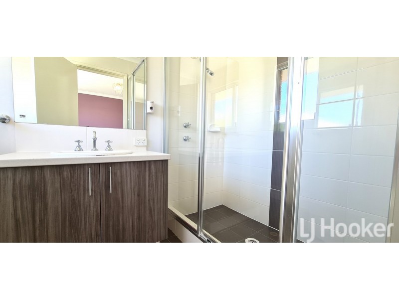 6 Skerne Court, Madora Bay WA 6210