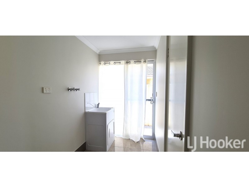 6 Skerne Court, Madora Bay WA 6210