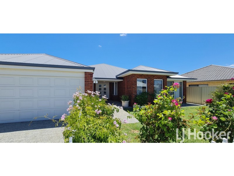 6 Skerne Court, Madora Bay WA 6210