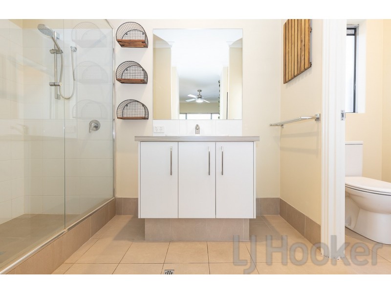 2 Thornbill Crescent, Coodanup WA 6210
