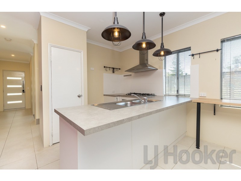 2 Thornbill Crescent, Coodanup WA 6210