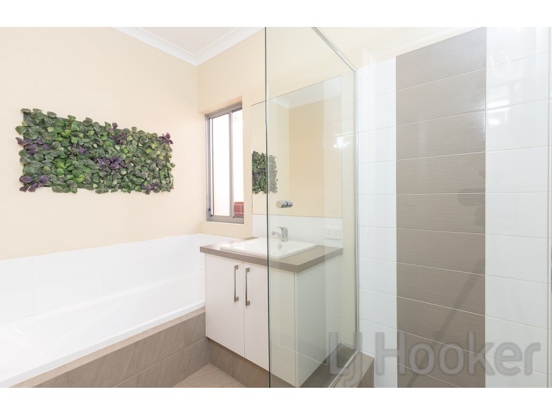 2 Thornbill Crescent, Coodanup WA 6210