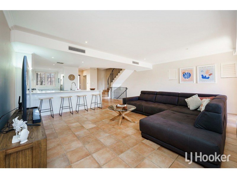 9/18 Port Quays, Wannanup WA 6210