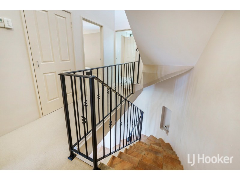 9/18 Port Quays, Wannanup WA 6210