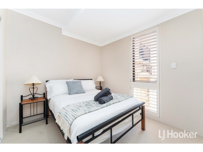 9/18 Port Quays, Wannanup WA 6210