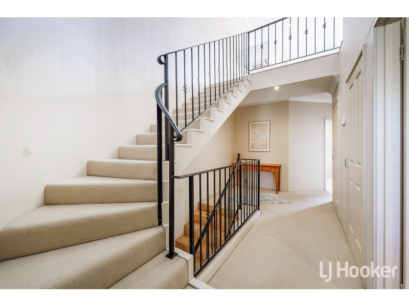 9/18 Port Quays, Wannanup WA 6210