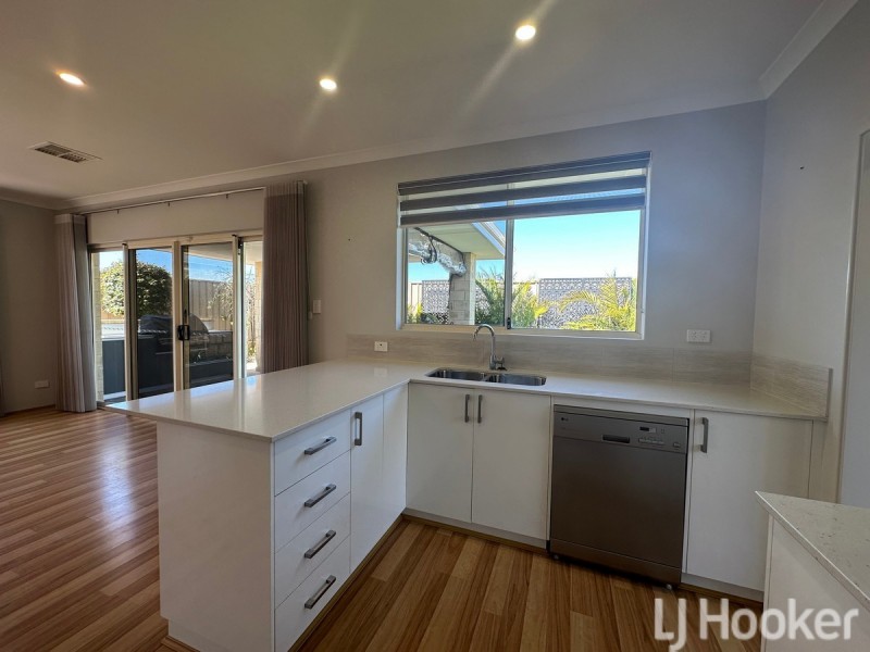 20 Dandelion Road, Karnup WA 6176