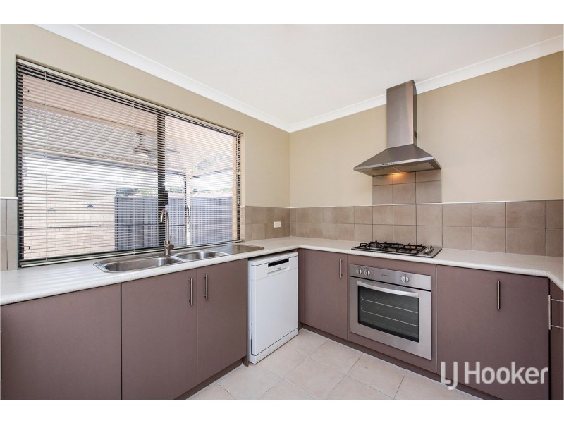 4/18 Irrawaddy Drive, Greenfields WA 6210