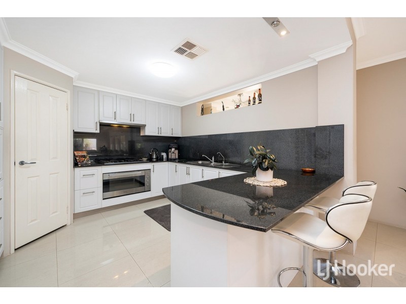 6/4 Maywood Way, Wannanup WA 6210