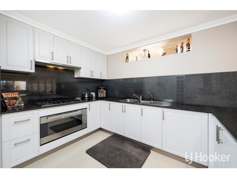 6/4 Maywood Way, Wannanup WA 6210