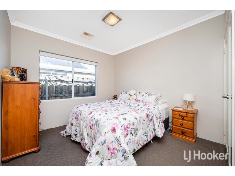 6/4 Maywood Way, Wannanup WA 6210