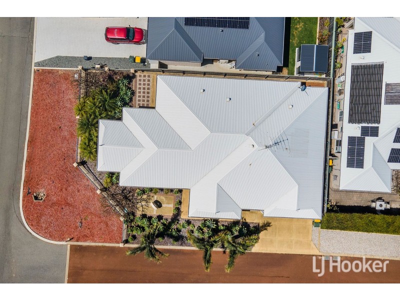 6/4 Maywood Way, Wannanup WA 6210