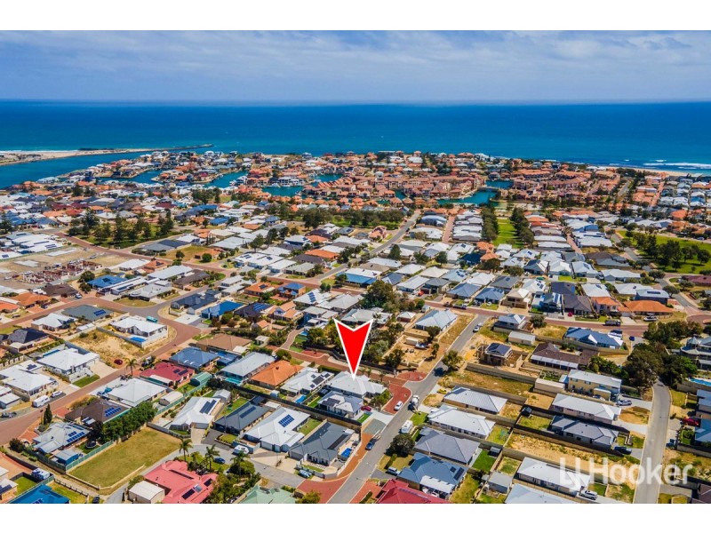 6/4 Maywood Way, Wannanup WA 6210