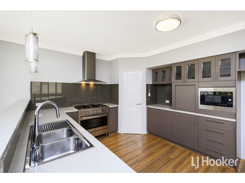 5 George Hibbert Road, Madora Bay WA 6210