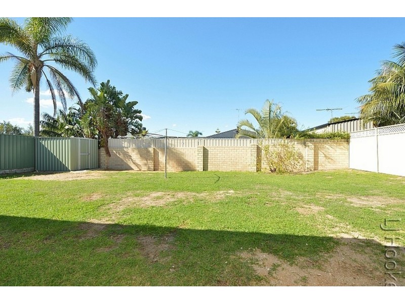 38 Paradise Circuit, Halls Head WA 6210