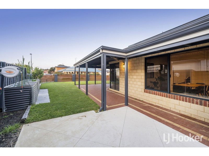 12 Highview Rise, Halls Head WA 6210