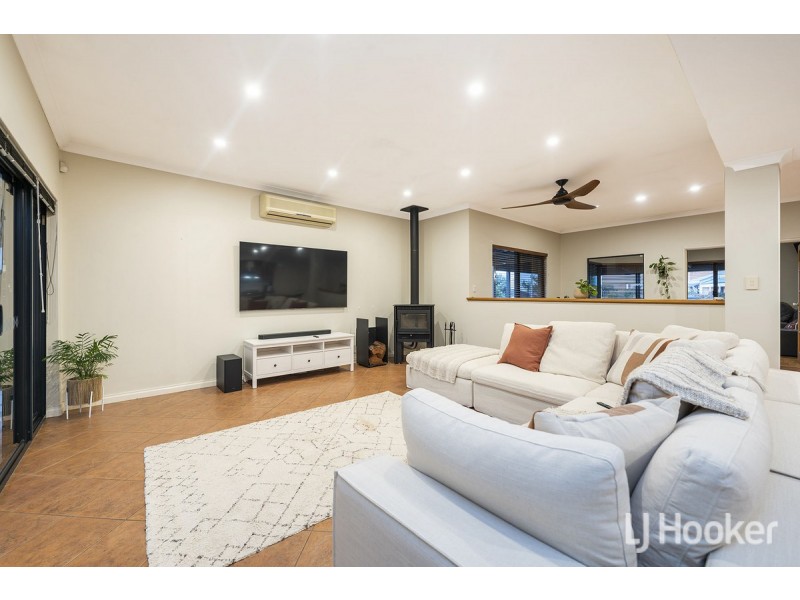 12 Highview Rise, Halls Head WA 6210