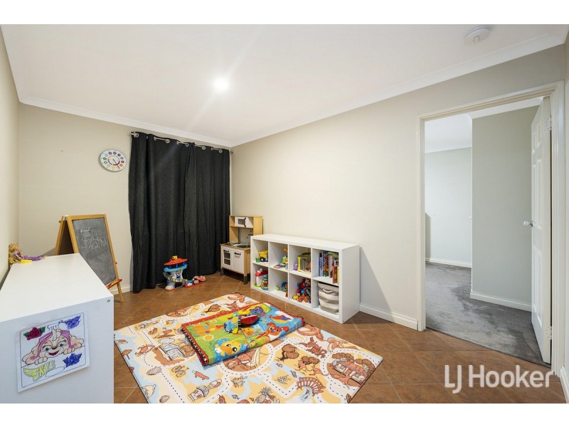 12 Highview Rise, Halls Head WA 6210