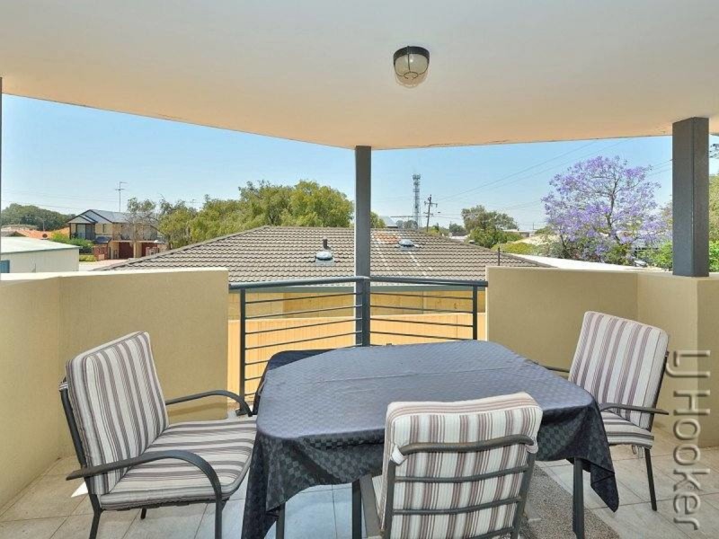 6/18 Davey Street, Mandurah WA 6210